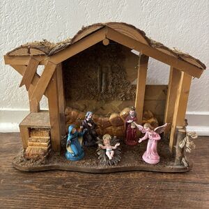 Italian Nativity Scene 6-Piece | Wooden Stable | Made in Italy - Fontanini?